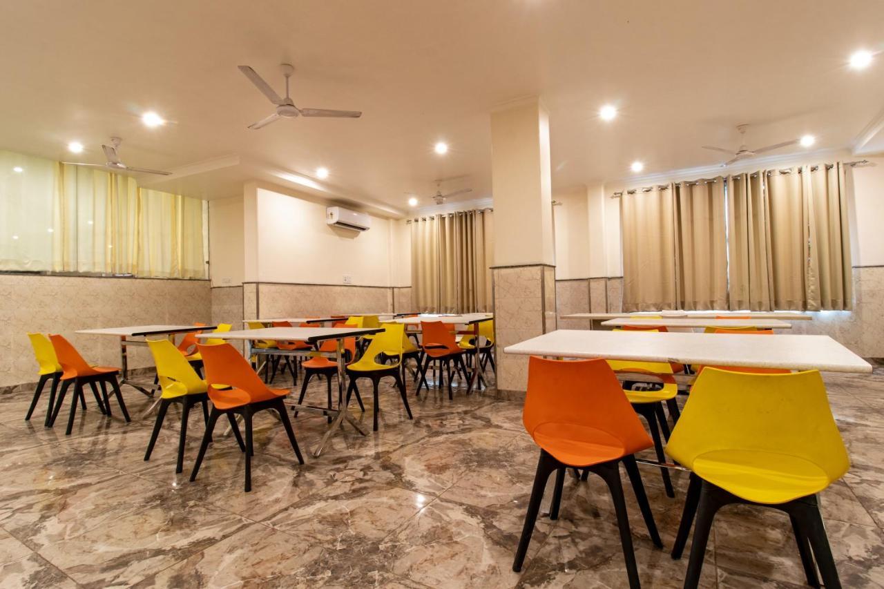 Airport Hotel Dev Residency - Mahipalpur Ню Делхи Екстериор снимка