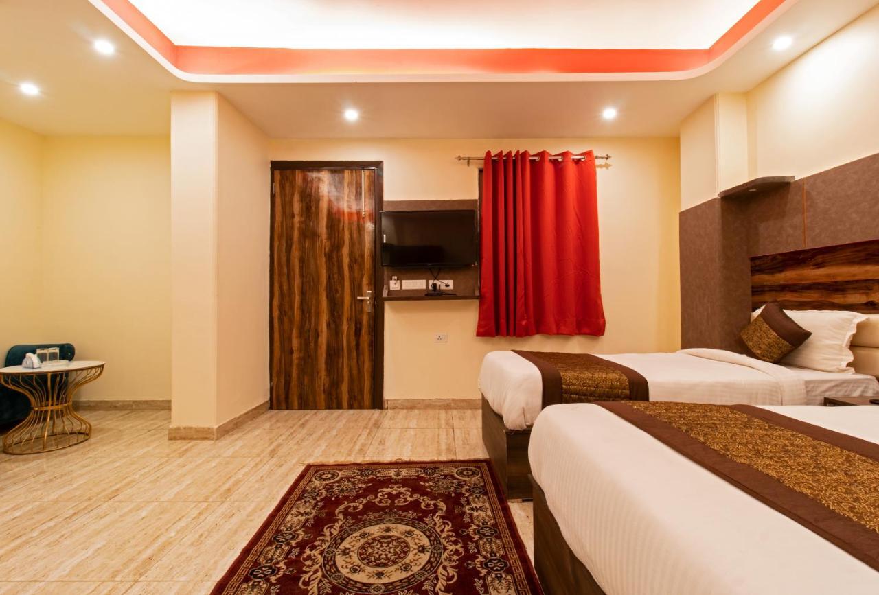 Airport Hotel Dev Residency - Mahipalpur Ню Делхи Екстериор снимка